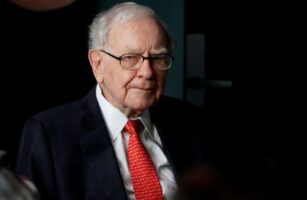 Vì sao Warren Buffett không tin các nhà kinh tế?