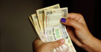 Thảm họa đổi tiền của Ấn Độ